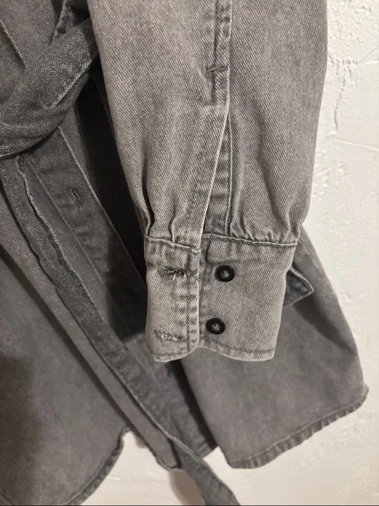 Avec Les Filles Gray Washed Denim Shirt Dress with Tie Belt - Picture 4 of 8